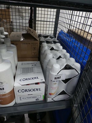 Lot 3252 - 5 various packs of Dove deodorant and Sure men...