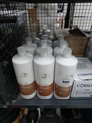 Lot 3253 - 12 x 1L fusion intense repair shampoos