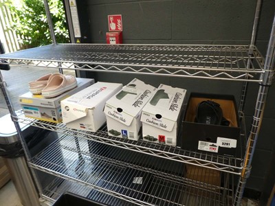 Lot 3291 - 2 pairs of cushioned sliders plus a pair of...