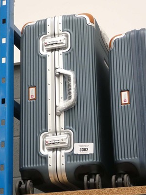 Lot 3302 - Swiss Military suitcase