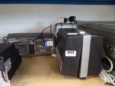 Lot 2472 - 3 projectors