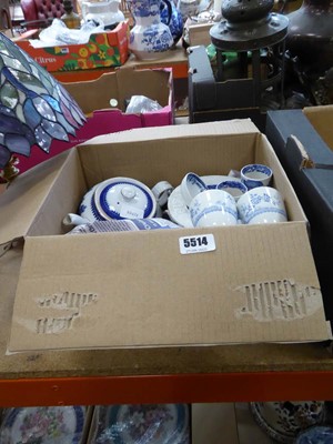 Lot 5514 - Box of blue and white crockery inc. teapot,...