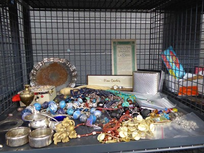 Lot 5601 - Cage containing silver plated napkin rings,...
