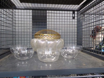 Lot 5596 - Cage of rose vase plus 5 glass bowls
