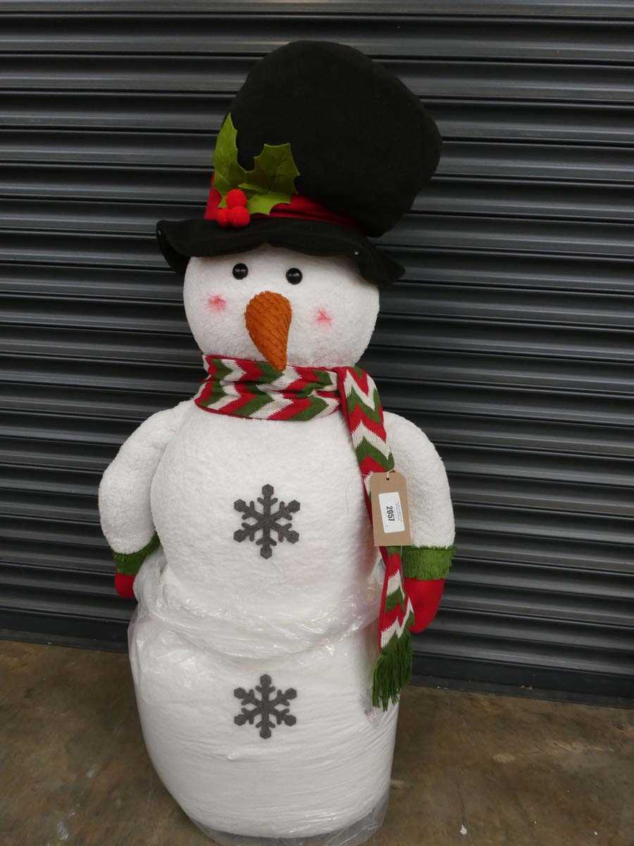 Lot 4' soft free standing snowman
