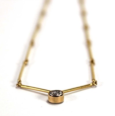 Lot 524 - An 18ct yellow gold elongate link necklace...