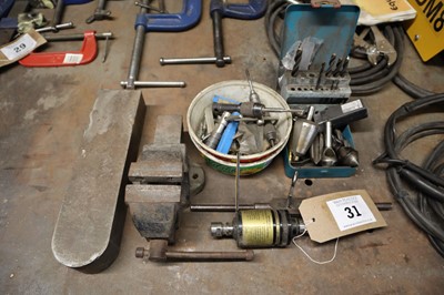 Lot 31 - Small Woden vice, Tapmatic 30X tapping head...