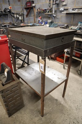 Lot 37 - Buck & Hickman 24' x 18' surface table on stand