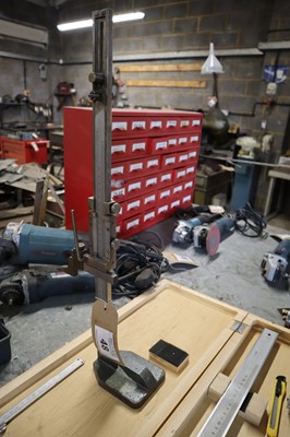 Lot 48 - Kanon 30cm height gauge, 2 vernier calipers...