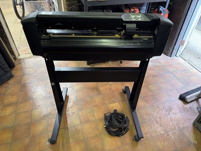 Lot 60 - NO HAMMER VAT - Summa D60R vinyl cutter, S#...