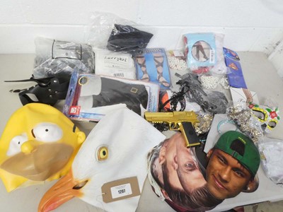 Lot 1207 - An assortment of fancy dress accessories to...