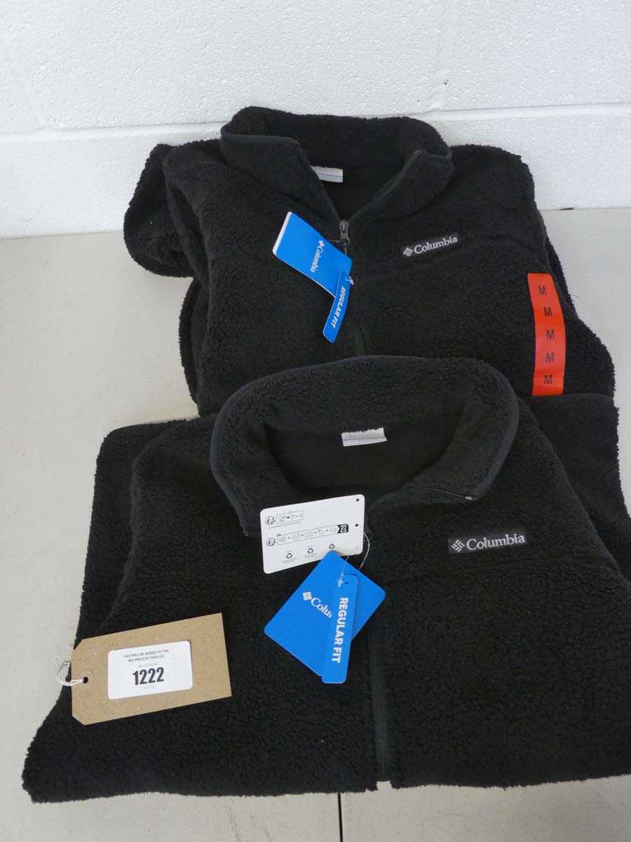 Lot 1222 - x2 Columbia full zip fleece jackets in black -...