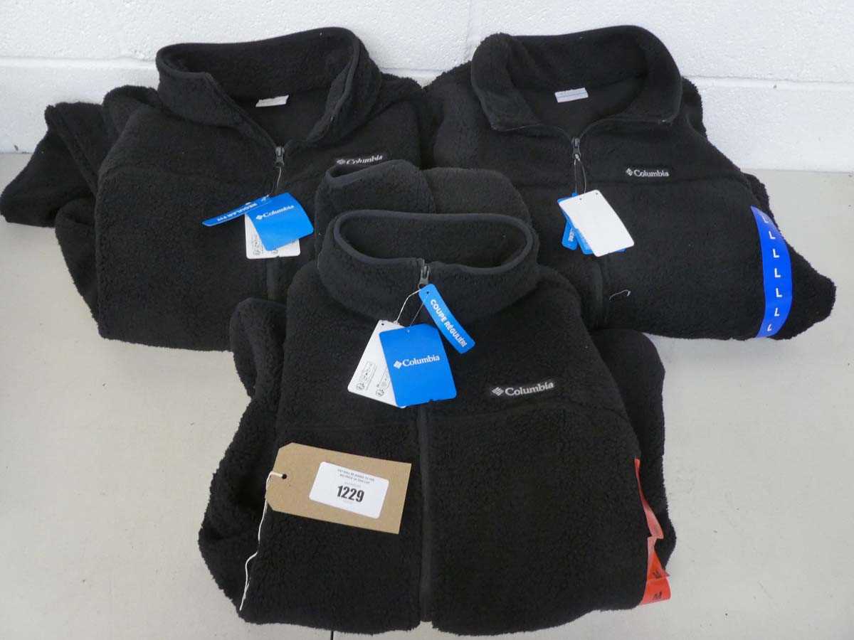 Lot 1229 - x3 Columbia full zip fleece jackets in black -...
