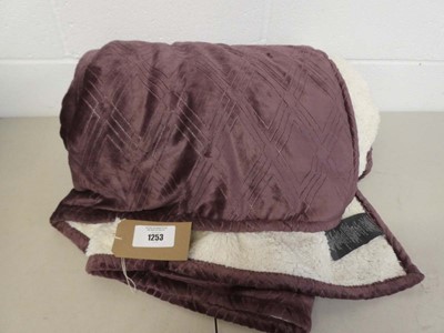 Lot 1253 - Monte & Jardin reversible throw in plum & white