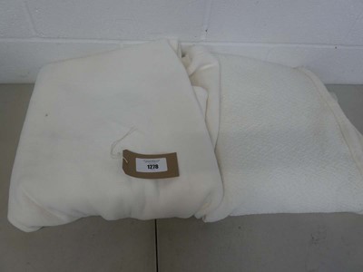 Lot 1278 - x2 Jennifer Adams cream throws