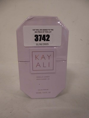 Lot Kayali vanilla candy rock sugar eau de parfum...