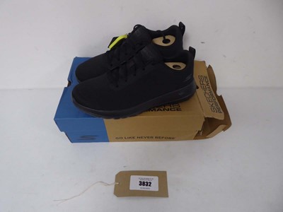 Lot Sketchers performance soft stride trainers in...