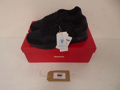 Lot Reebok GL1100 running trainers in black size...