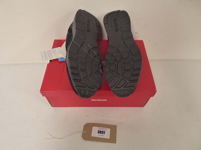 Lot Reebok GL1100 running trainers in black size...