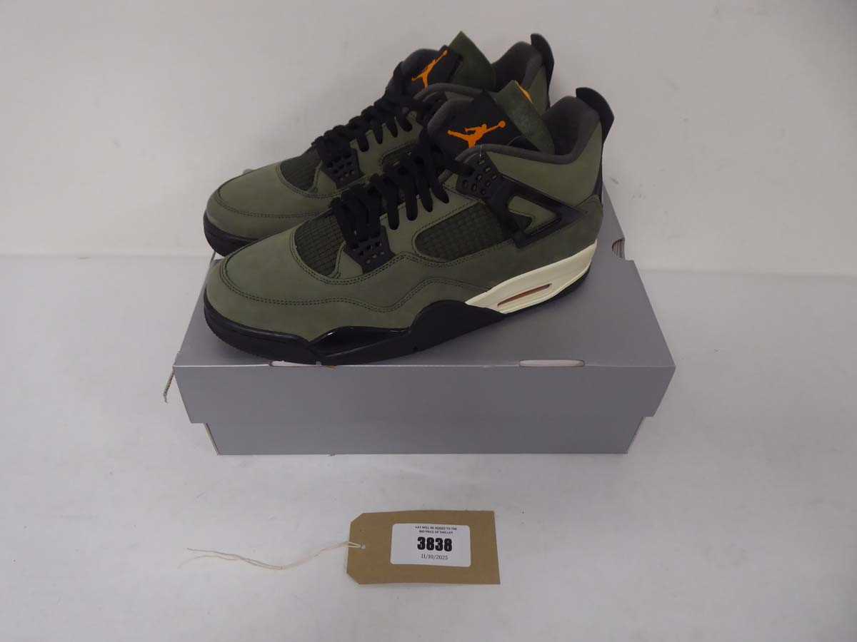 Lot Nike air jordan retro OG SP trainers in khaki...