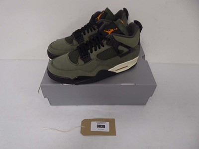 Lot Nike air jordan retro OG SP trainers in khaki...