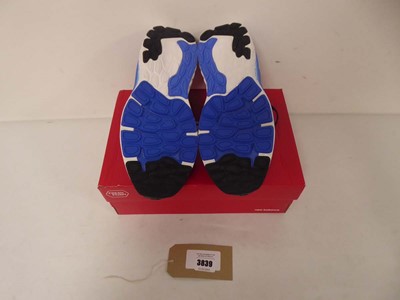 Lot New Balance fresh foam x 860 v13 running...
