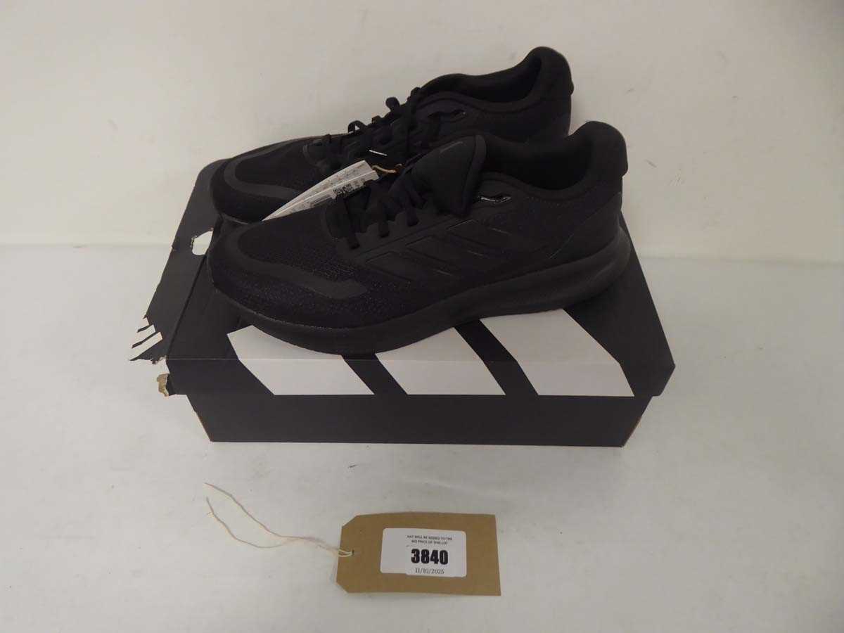 Lot Adidas runfalcon 5 trainers in black size UK11...