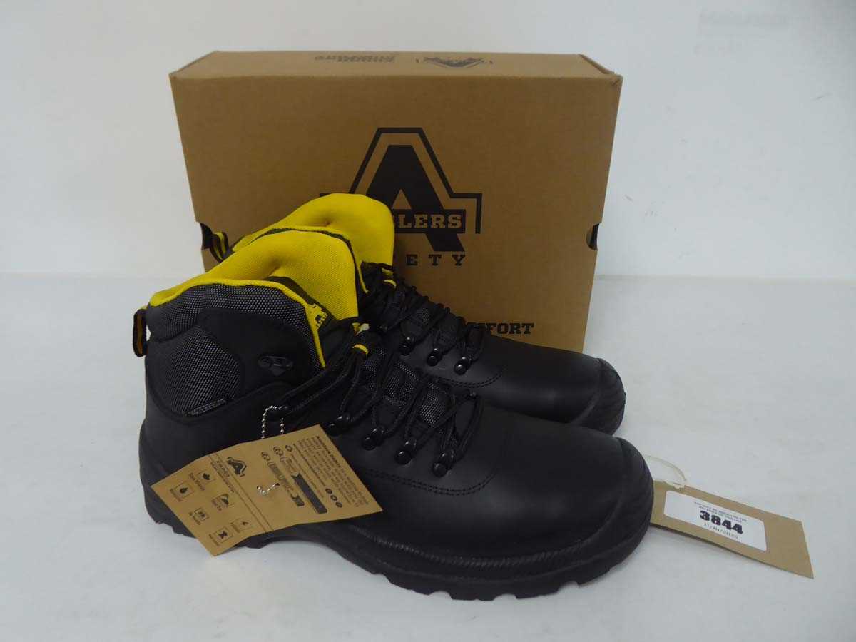 Lot Amblers Safety FS220 boots in black size UK12-...