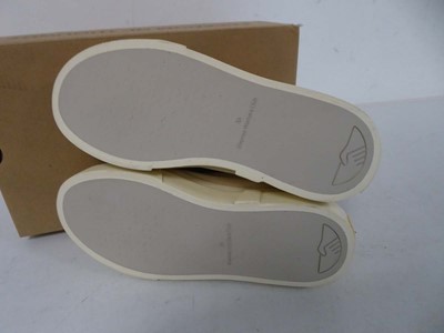 Lot Stepney Workers Club varden canvas shoes in...