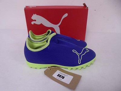 Lot Puma finesse LL TT trainers in apple size...