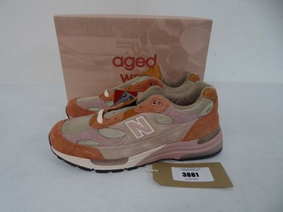 Lot New Balance Aged Well classics trainers in...