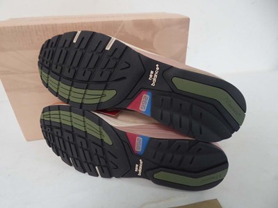 Lot New Balance Aged Well classics trainers in...