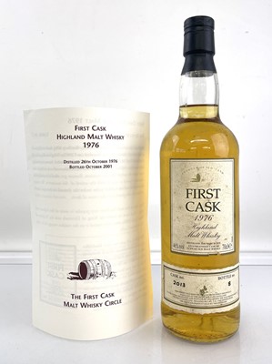 Lot 12 - A bottle of First Cask 1976 25 year old...