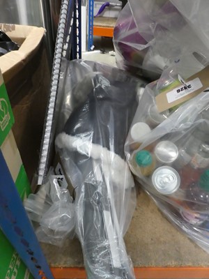 Lot 3015 - #paw-Hut dog guard, Aquael SAS 500 fish filter,...