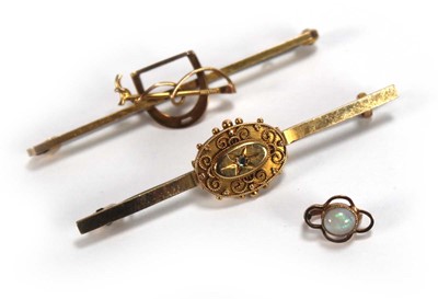 Lot 631 - An early 20th century 15ct yellow gold bar...