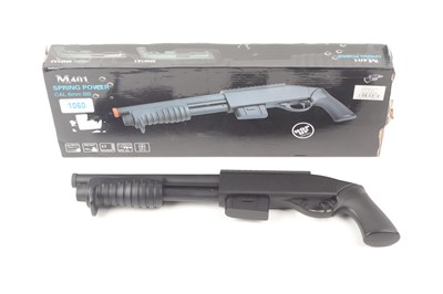 Lot 1060 - (S37) 6mm BB M401 spring-power airsoft gun, boxed