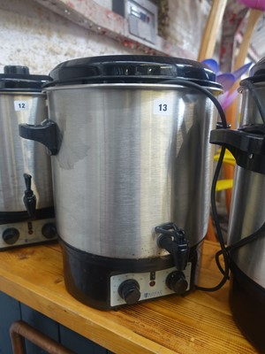Lot 13 - Royal Catering mulled wine urn