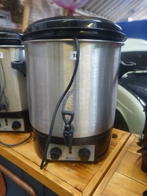 Lot 18 - Royal Catering mulled wine urn