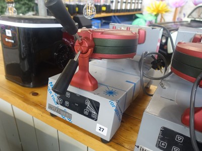 Lot 27 - Insta Cook single station waffle machine