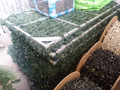 Lot 52 - 10 2m x 1m aluminium frame panels covered in...