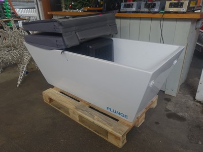 Lot 70 - Plunge commercial cold water plunge pool...