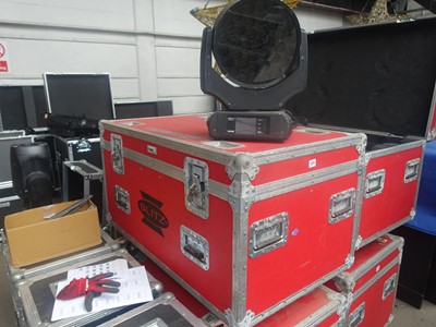 Lot 121 - 4x Robin 600 LED wash moving head multi...