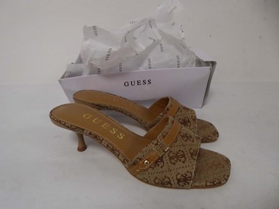 Lot 1011 - Guess Los Angeles peomit high heels in brown...