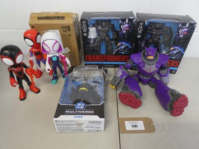 Lot Selection of action figures to include x2...