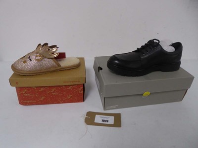 Lot 1019 - 2x Boxed pairs of children's shoes to include...