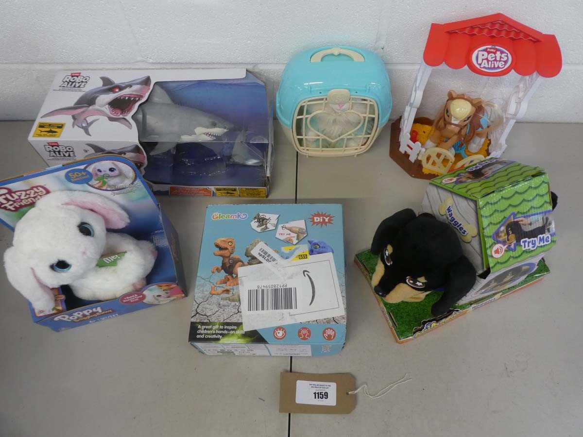 Lot Selection of toys to include Zuru pets alive...