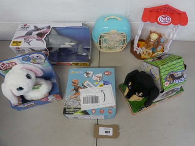 Lot Selection of toys to include Zuru pets alive...