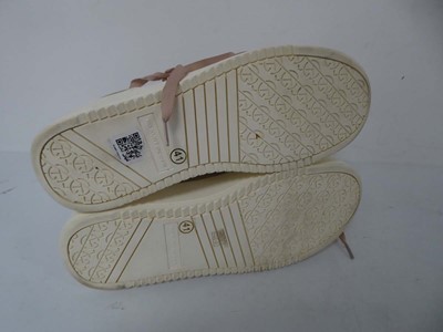 Lot 1025 - KG Kurt Geiger snakeskin effect platform...