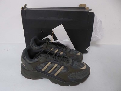 Lot 1033 - Adidas crazychaos 2000 trainers in black size...