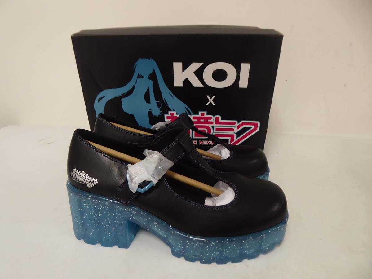 Lot 1040 - Koi X Hatsune Miku near futures glitter mary...